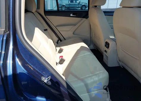 2012 Volkswagen Tiguan Le из США, поврежденный, VIN WVGAV7AX2CW582223